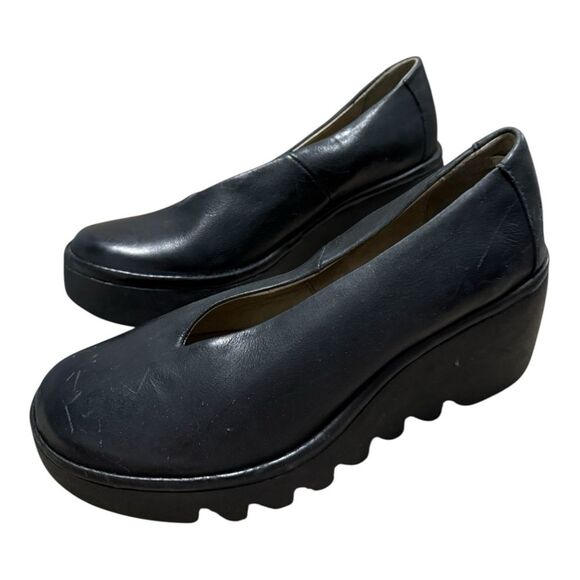 Fly London Beso Wedge Slip-Ons Black Leather 35 5 US - Picture 2 of 10